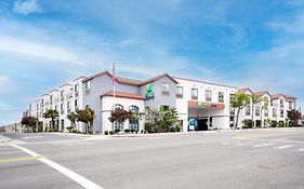 Holiday Inn Express Hotel & Suites Hermosa Beach